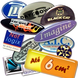 Adesivo ou Etiqueta em Vinil Branco Resinado At� 6cm� m�nimo 1000 unid