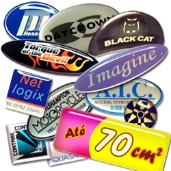 Adesivo ou Etiqueta em Vinil Branco Resinado At� 70cm� m�nimo 500 unid